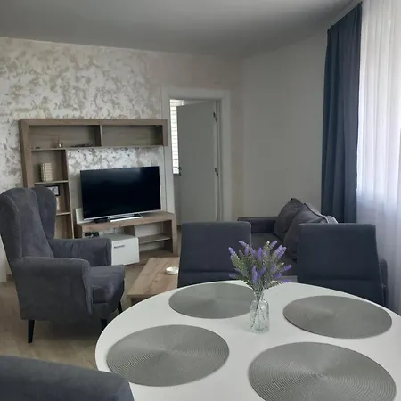 Apartment Aria *